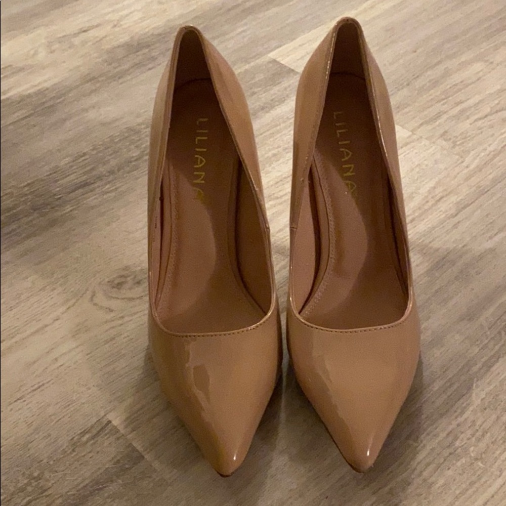 Heels - Picture 2 of 5